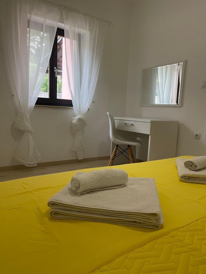 Apartments Lovro 洛夫兰 外观 照片