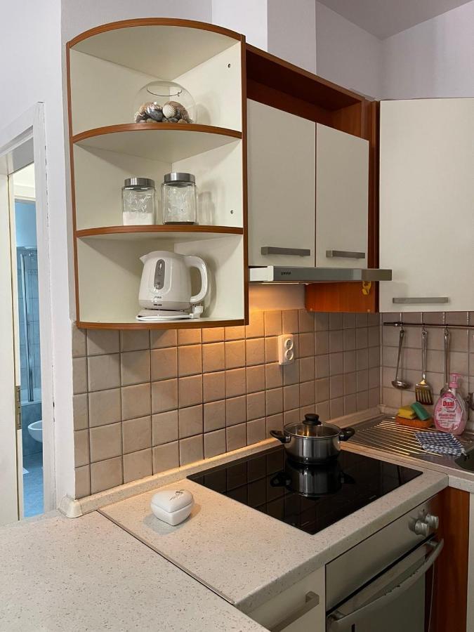 Apartments Lovro 洛夫兰 外观 照片